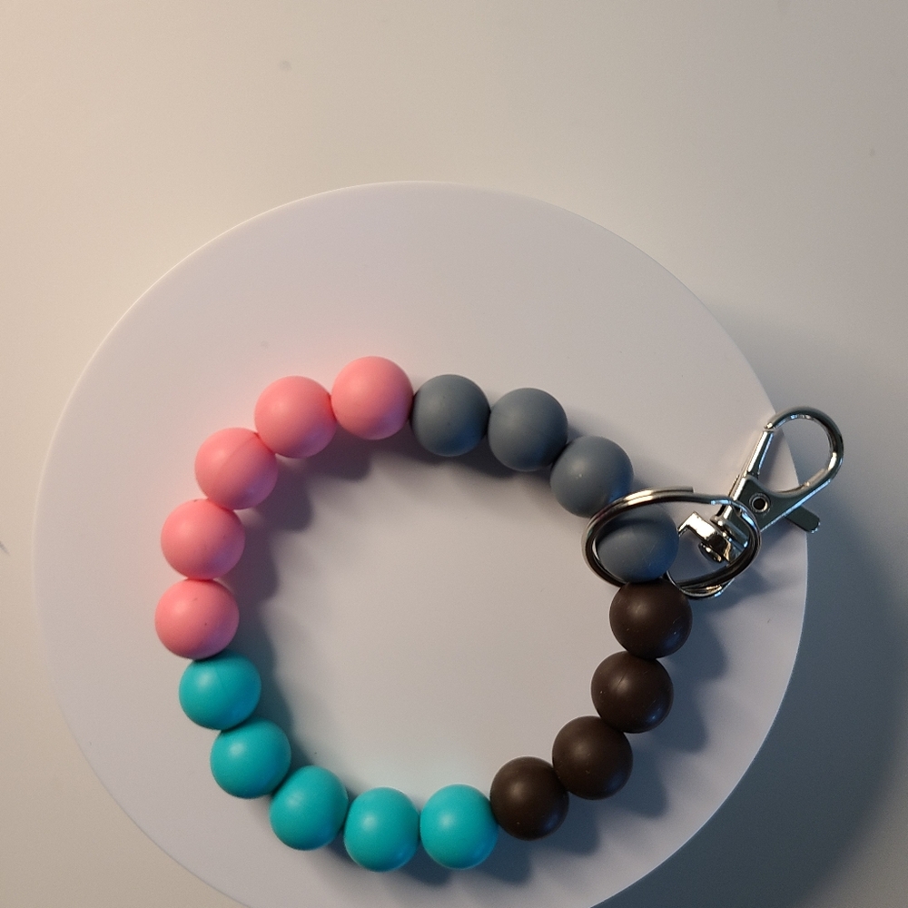 Bracelets - Picture 2 of 16
